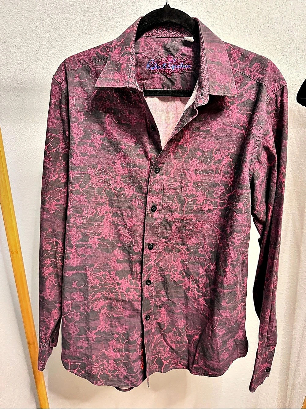Robert Graham Men's Abstract Button Down in Black & Pink Size Medium
